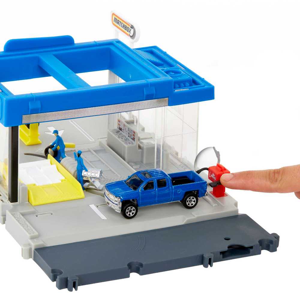 MATCHBOX PISTA ACTION DRIVERS (GVY82-6.jpg)